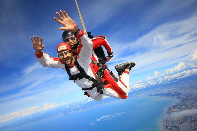 13,000ft Skydive over Abel Tasman with NZ's Most Epic Scenery - Preparing For A First Tandem Jump
