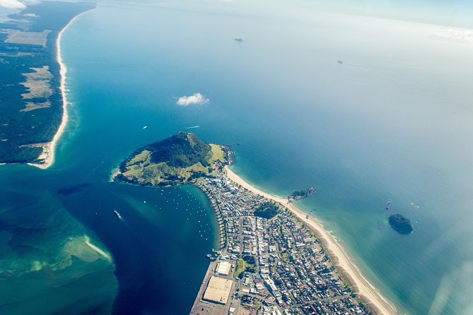 15,000ft Tandem Skydive in Bay of Plenty - Meeting at Tauranga Airport in Mount Maunganui