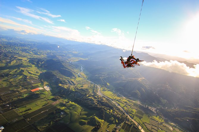 16,500ft Skydive over Abel Tasman with NZ's Most Epic Scenery - Photos and video are worth considering