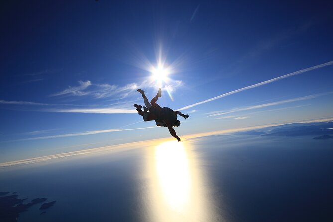 18,000ft Tandem Skydive over Abel Tasman - Scenic Views Versus Weather Risk