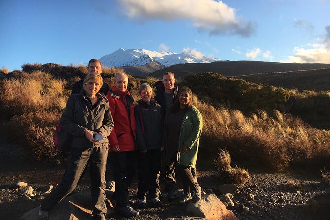 2 Hour Pre Sunset Guided Group Walk - Gear loans and mountain-weather planning