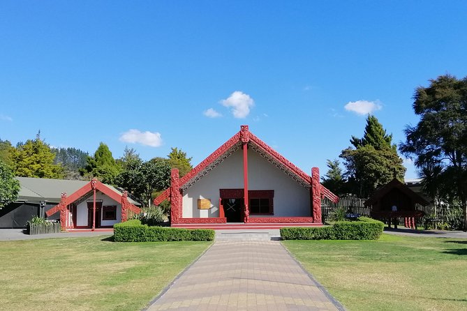 4-Day Wellington to Auckland via Rotorua Tour - Whakarewarewa: geothermal power and Māori culture