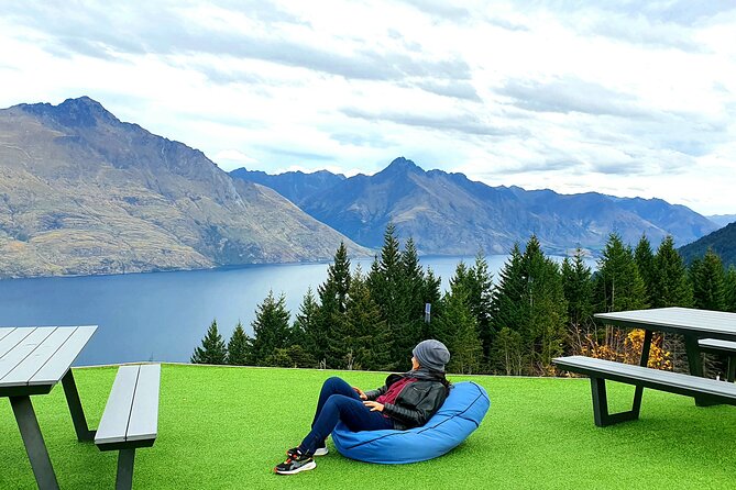 5 Day South Island New Zealand Private Tour from Queenstown - Day five: Kaikōura or Akaroa before Christchurch
