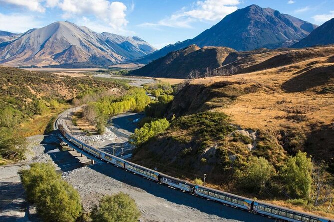 5 Day South Island New Zealand Private Tour from Queenstown - Day two: Te Anau, Queenstown Gardens, and Skyline