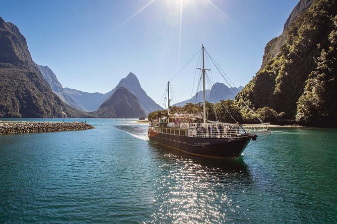6 Day South Island Circut: Milford Sound, Queenstown and Glaciers - Day 5: Queenstown to Franz Josef through Haast Pass