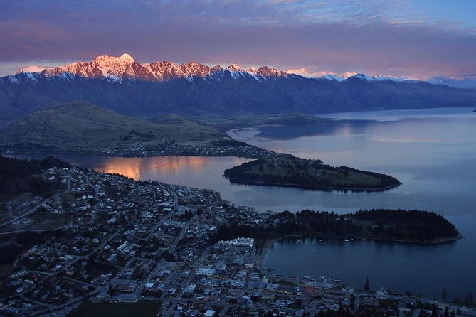 6 Day South Island Circut: Milford Sound, Queenstown and Glaciers - Accommodation, transport, and daily effort