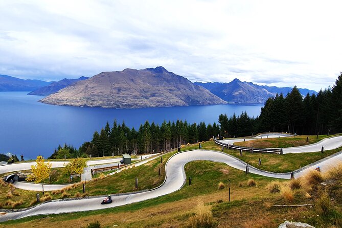 9 Day South to North Island NZ Private Tour from Queenstown - Day 1: Queenstown to Fiordland and the Te Anau Glowworm Caves