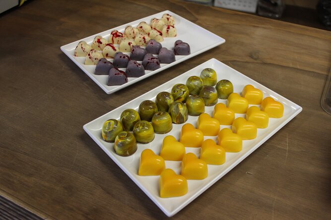A Taste of Kapiti - Kapiti Foodie Delights Tour - Artisan chocolate in a working setting