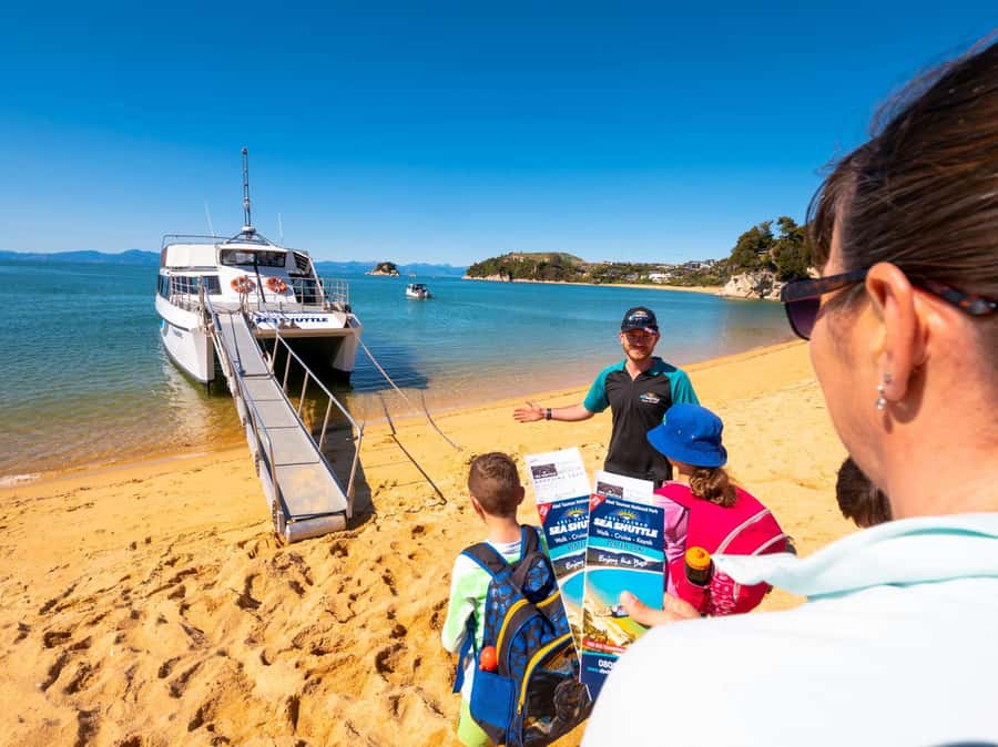 Abel Tasman National Full Park Scenic Cruise - Anchorage, Medlands Beach, and the water-taxi stops
