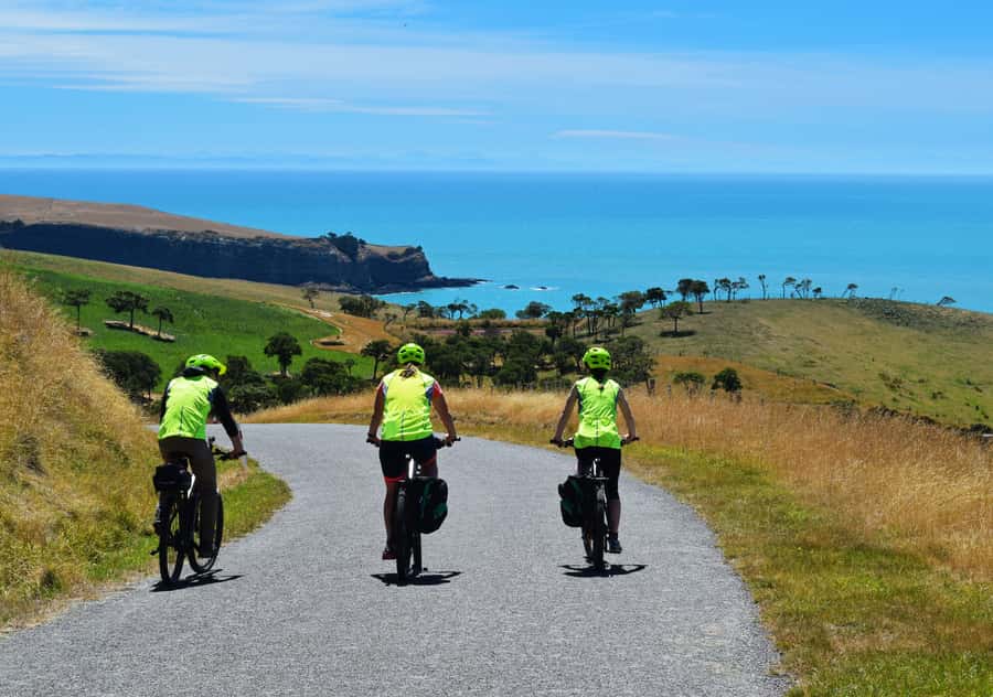 Akaroa: Guided Electric Mountain Bike Tour-Lava Loop - Key points before you book