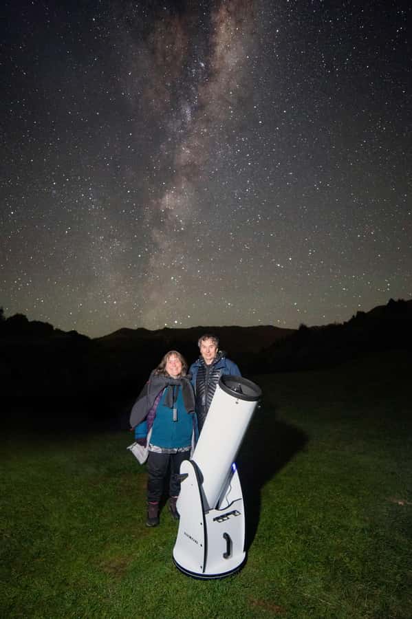 Akaroa: Stargazing Tour with 2 Telescopes & Souvenir Photos - Hot drinks and blankets make a real difference