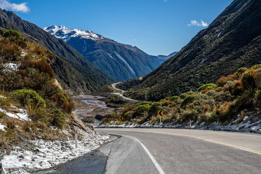 Arthur’s Pass Tour From Christchurch via CHC-GRZ TranzAlpine - Lake Lyndon, Otira, and the shifting scenery