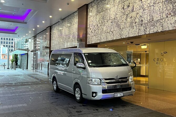 Auckland City Hotel to Cruise Ship Transfer by SUV - A driver who handles the practical work