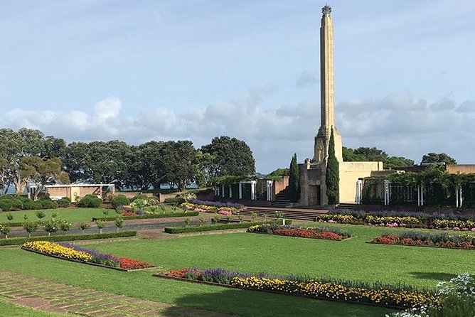 Auckland City Private Tour for Couples. Be chauffeur driven with added extras. - Auckland Domain and the short museum-area stop