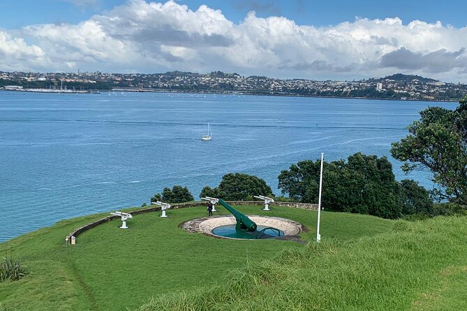Auckland City Tour — One Day The Ultimate Auckland Experience - Mount Eden, Auckland’s high point of the day