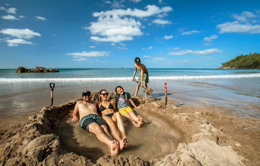 Auckland: Coromandel Day Tour including Hot Water Beach - What the $274 price really covers