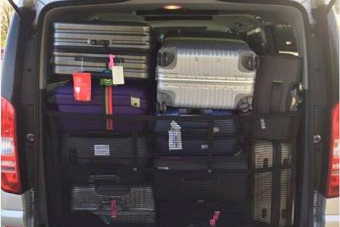 Auckland Downtown Hotel Transfers to/from Cruise Ship in Minivan - Who should book this Auckland transfer?