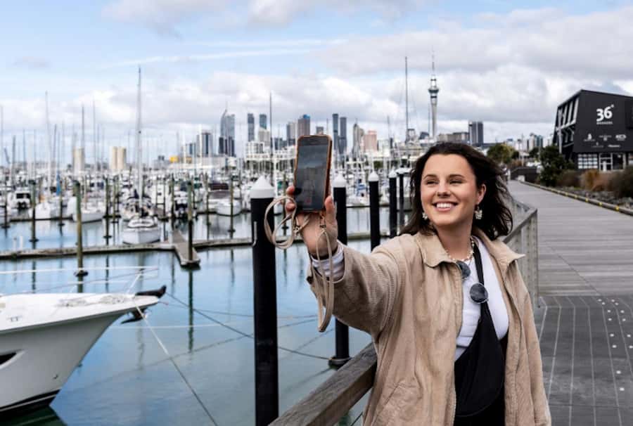 Auckland: GoGuided Auckland City Tour - Viaduct Basin and Wynyard Quarter