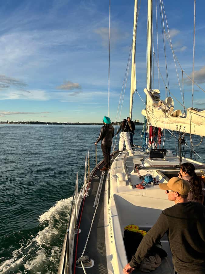 Auckland Harbour 1.5-Hour Sailing Cruise - Leaving Auckland with the sails raised