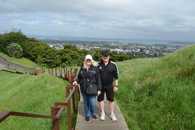 Auckland Highlights Full Day Guided Tour - Arataki Visitor Centre opens the western ranges