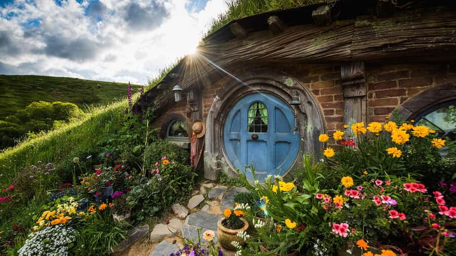 Auckland: Hobbiton, Rotorua and Wai-O-Tapu Day Tour - Why this Auckland day trip makes sense