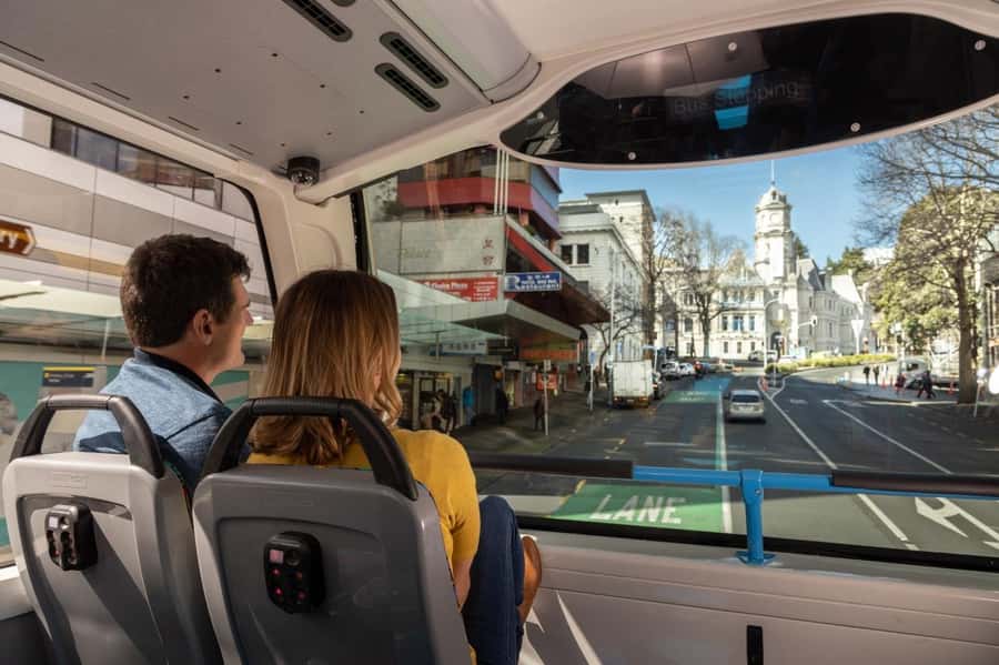 Auckland: Hop-On Hop-Off Explorer Bus Ticket - Commentary, comfort, and onboard service