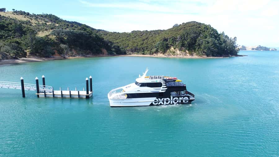 Auckland: Man O' War Vineyard Ferry (Waiheke Island) - Three and a half hours at the vineyard