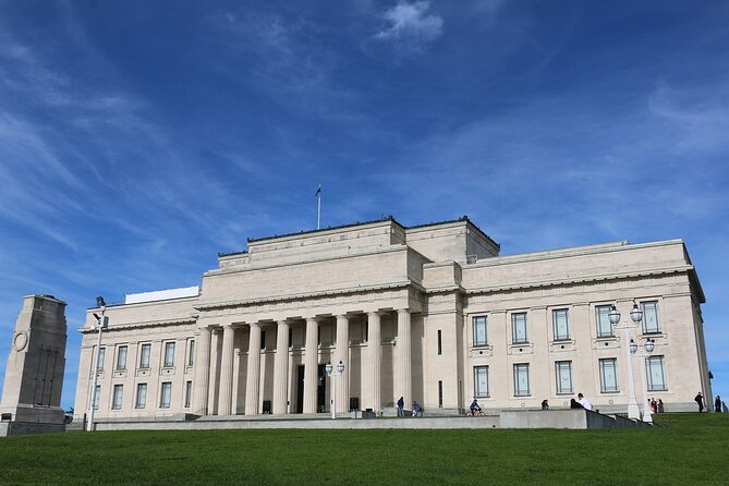 Auckland Museum and Highlight Sightseeing Tour - What the $111.70 price includes