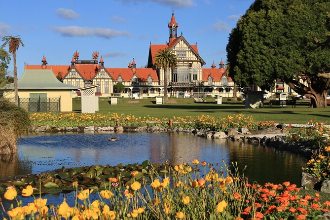 Auckland: Rotorua, Taupo, Waiotapu & Huka Falls Private Trip - Who should book this Auckland day trip