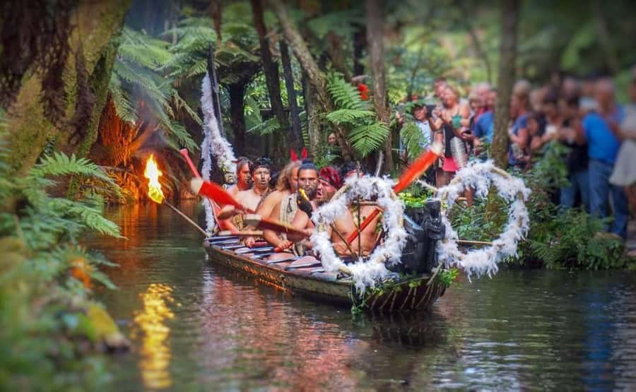 Auckland: Rotorua Tour with Mitai Māori Village & Wai-O-Tapu - What the $283 price really covers