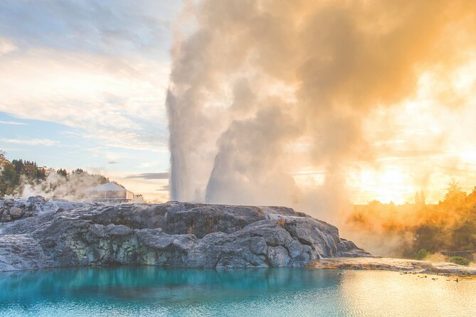 Auckland: Rotorua Tour with Waiotapu, Te Puia and Maori Haka - The 6:00 am Auckland departure
