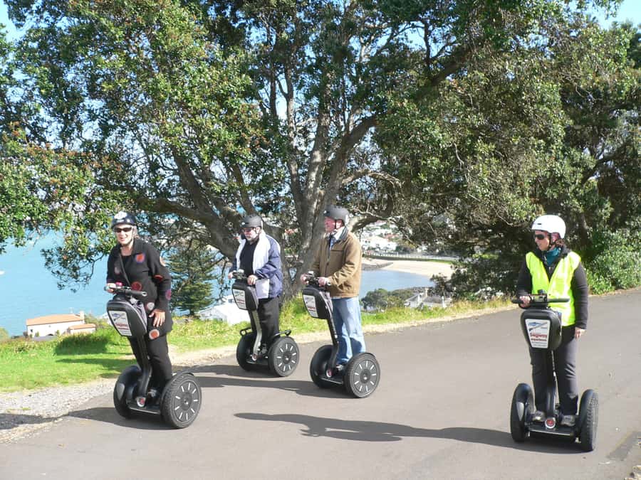Auckland: Segway to North Head Volcano Summit - Free riding near the beach and Rangitoto
