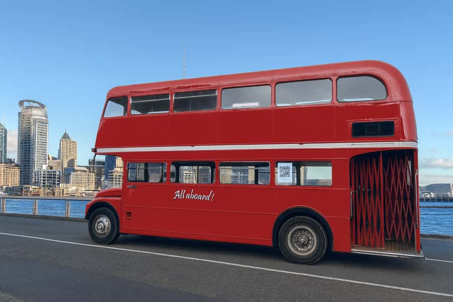 Auckland: Vintage Double-Decker Bus Sightseeing Tour - Starting at 2 Customs Street East