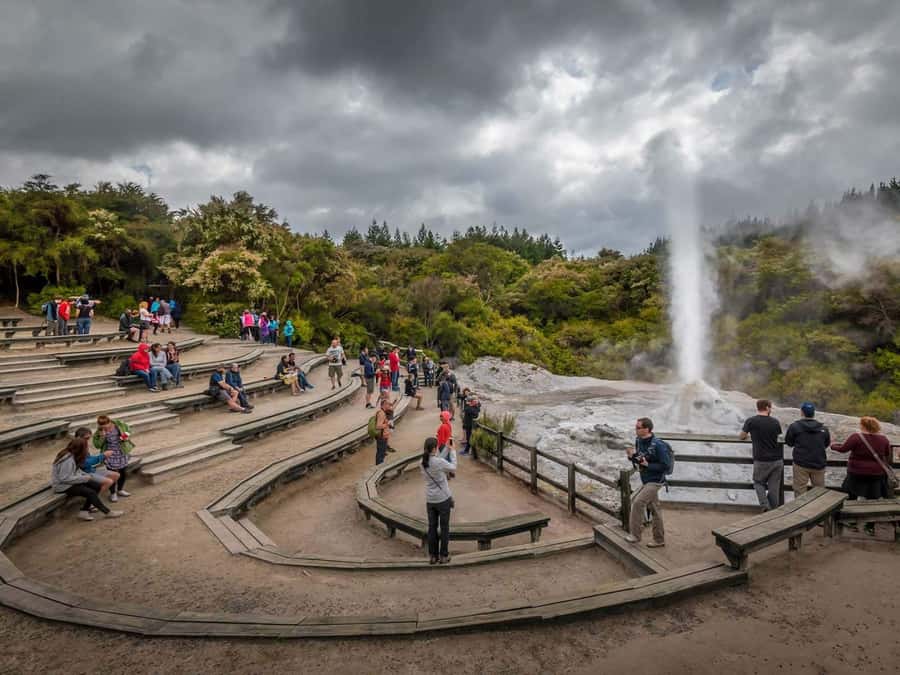 Auckland: Wai-O-Tapu, Maori Haka & Hot Springs Rotorua Tour - Wai-O-Tapu, where color comes from the earth