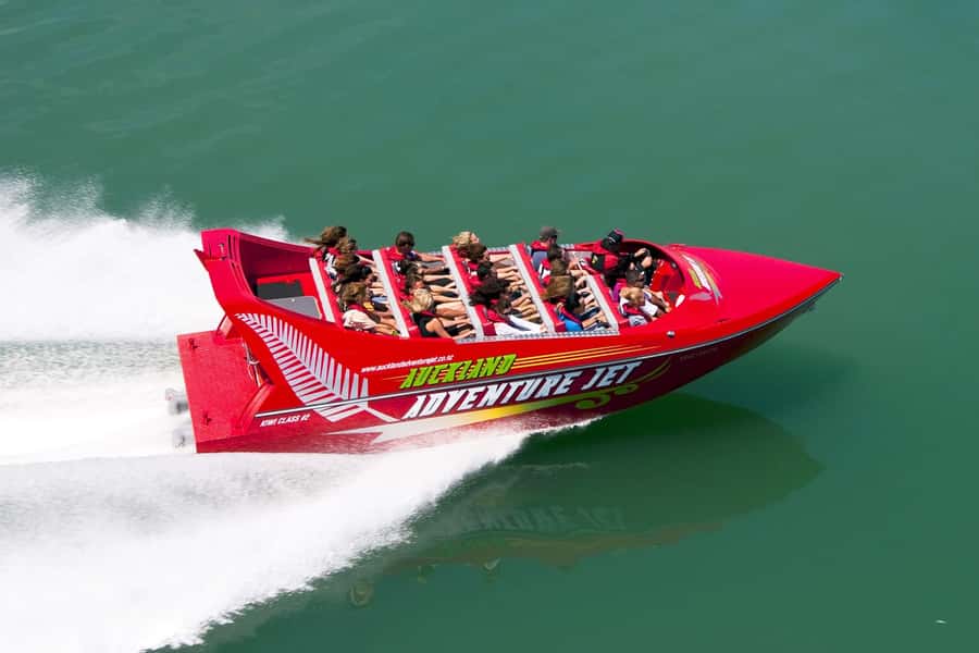 Auckland: Waitemata Harbour Jet Boat Ride - Leaving the marina and finding the speed