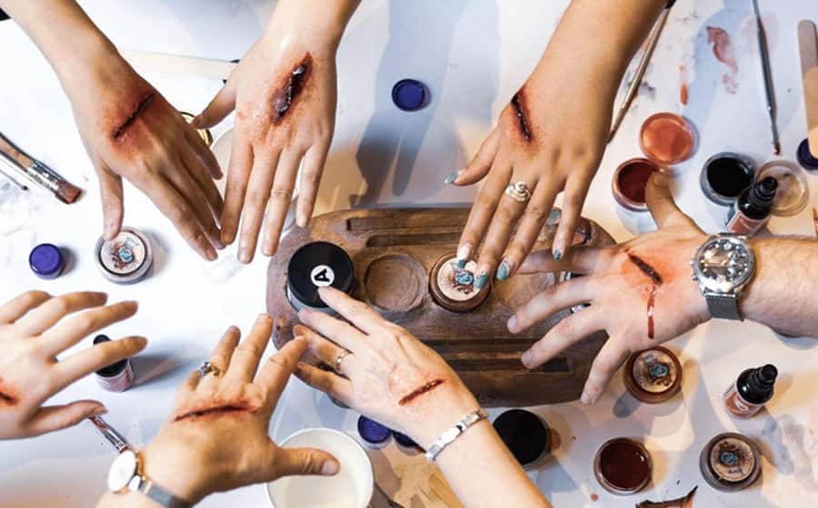 Auckland: Wētā Workshop Unleashed Creative Classes Ticket - World Building: make a fantasy setting from simple materials