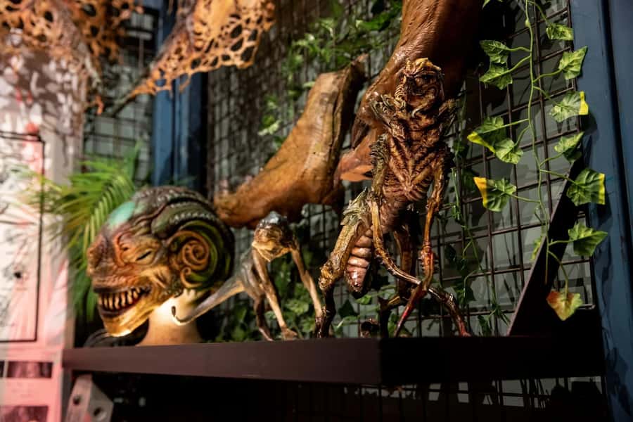 Auckland: Wētā Workshop Unleashed Guided Tour Ticket - The horror room: monsters pulled from nightmares