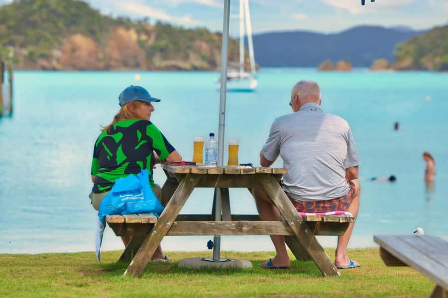 Bay of Islands: Discover the Bay Cruise with Island Lunch - The Hole in the Rock, the day’s big moment
