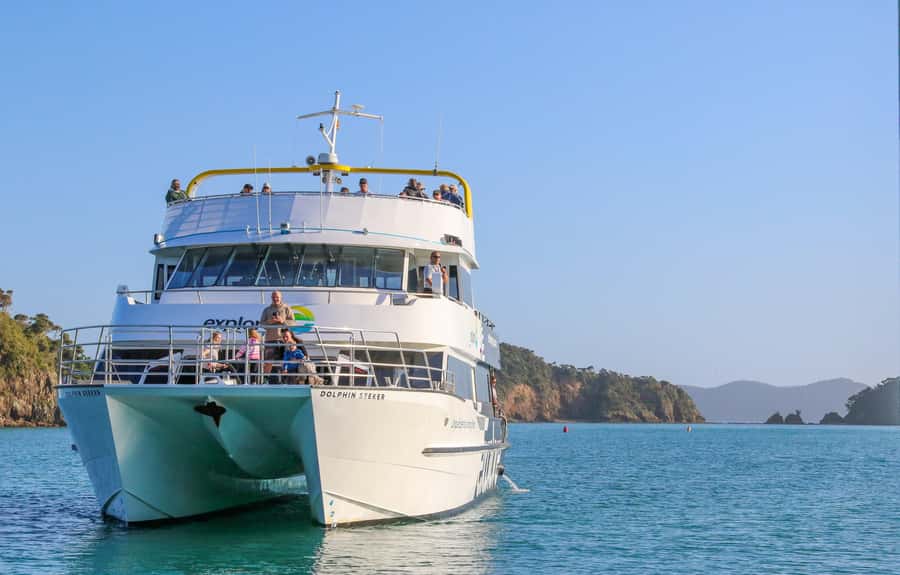 Bay of Islands: Discover the Bay Cruise with Island Lunch - How much value do you get for $107?