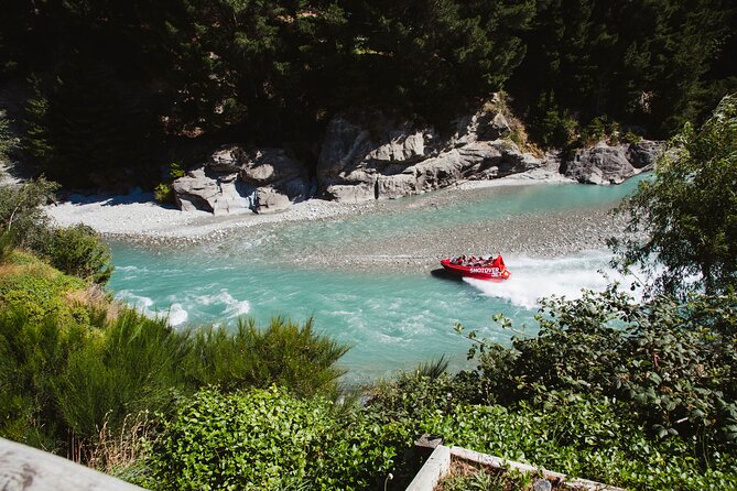 Best of Queenstown Guided Tour with Wine Tasting & Boat Cruise - Arrowtown offers a quieter 30 minutes