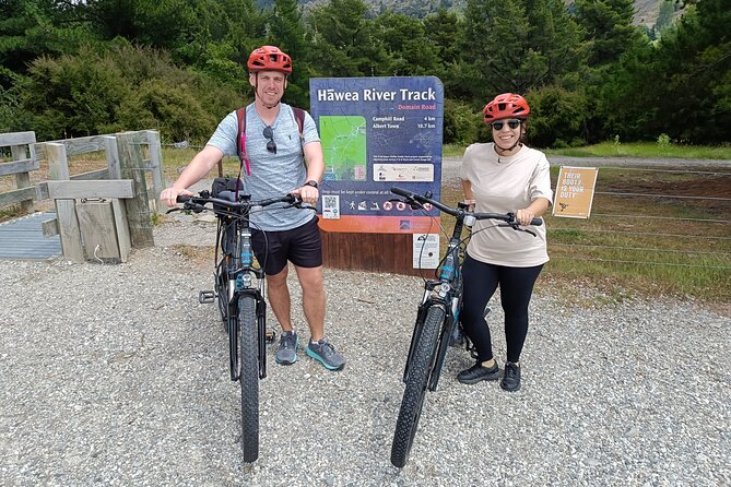 Bike the Wanaka and Hawea Trails - Along the Hawea River and Clutha River