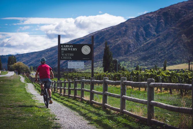 Bike The Wineries (Full-Day) - Bike & Wine Tour - The ride in a nutshell