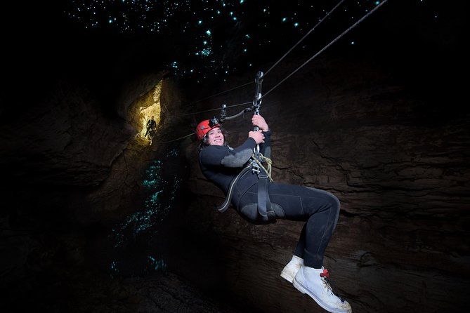 Black Water Rafting Experience Waitomo Caves Tour - Choosing between Black Labyrinth and Black Abyss