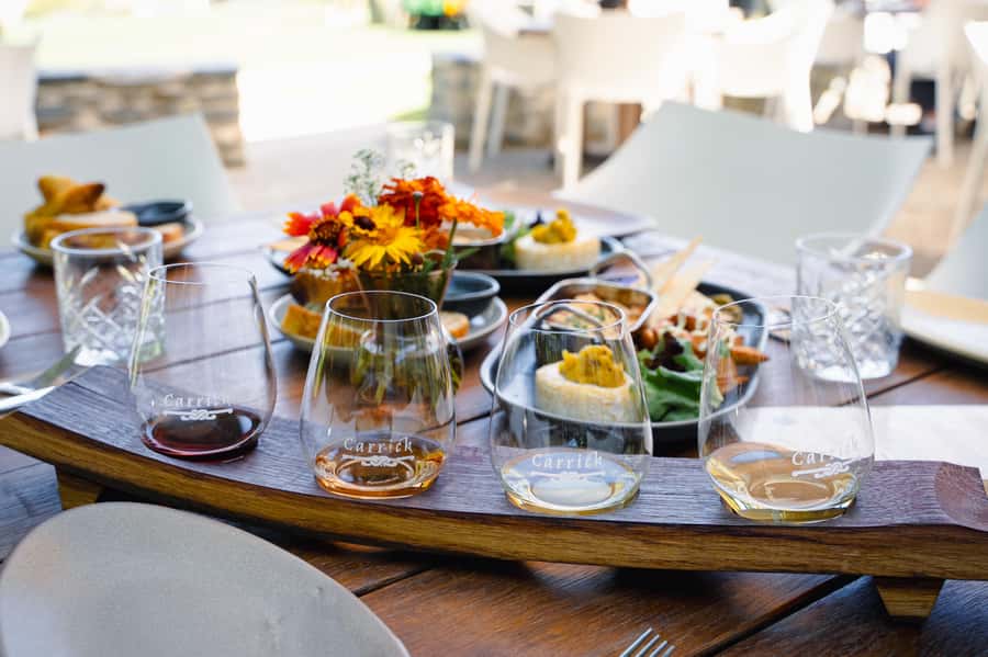 Boutique Winery Half-Day Tour & Vineyard Platter-Style Lunch - What the small group changes