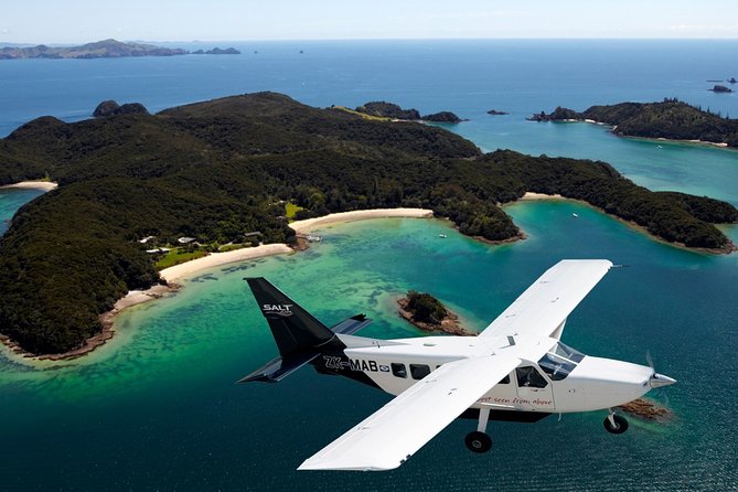 Cape Reinga Half-Day Tour Including Scenic Flight - Cape Reinga Lighthouse and the meeting of two seas