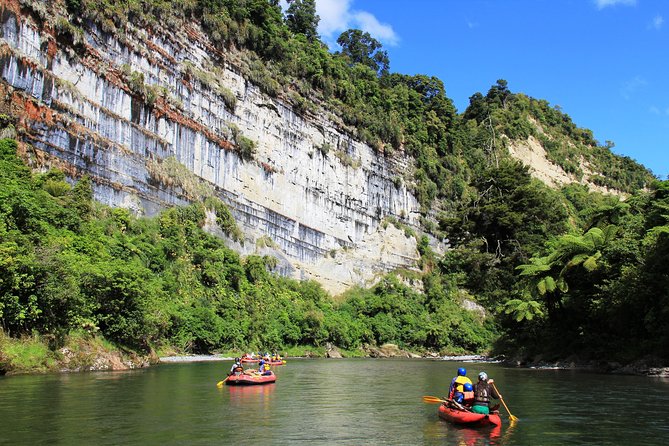 Cathedral Cove Kayak Tour - Cappuccino, hot chocolate, and cookies by the sea