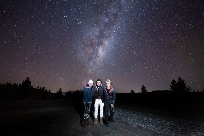 Chameleon Stargazing Shared Tour - The telescope brings Saturn and nebulae closer