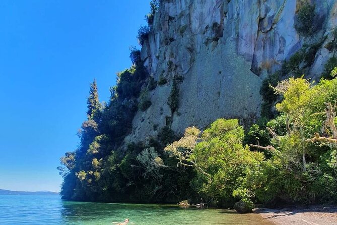 Chasing Waterfalls The Adventurer from Kinloch Marina - Key points to know before booking