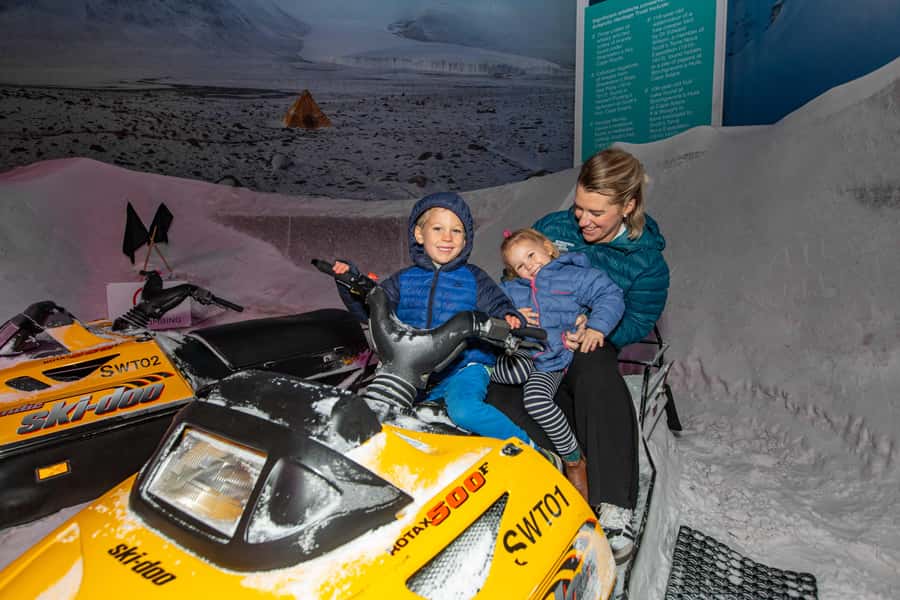 Christchurch International Antarctic Centre Entry Tickets - Face the -18°C Antarctic storm