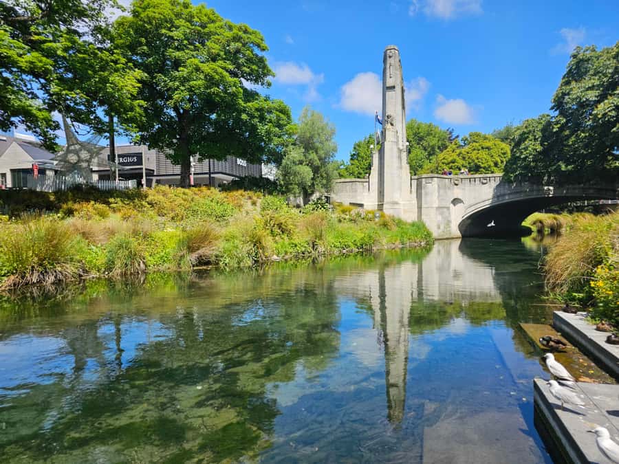 Christchurch: Ōtautahi Meander Walking Tour with Tastings - Mahinga kai and pā sites in the city centre